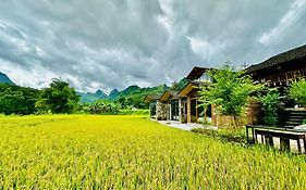 Du Gia Field View Homestay